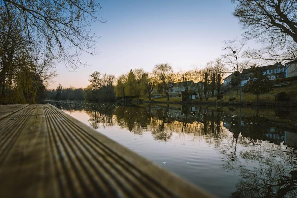 Le Chalet Du Bout Du Monde, En Bord De Riviere ! Grez-sur-Loing Екстер'єр фото